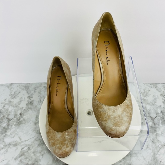 Nicole Miller Heeled Wedge Womens 9.5 Beige Round Toe Leather Minimalist Classy - Picture 6 of 11